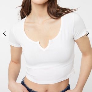 Cropped Notch t-shirt
